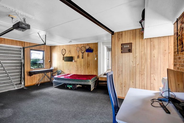 Photo of property in 16 Ropata Street, Hawera, 4610