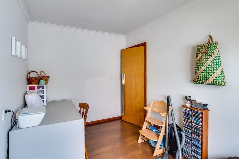 Photo of property in 1 Vogel Place, Marewa, Napier, 4110