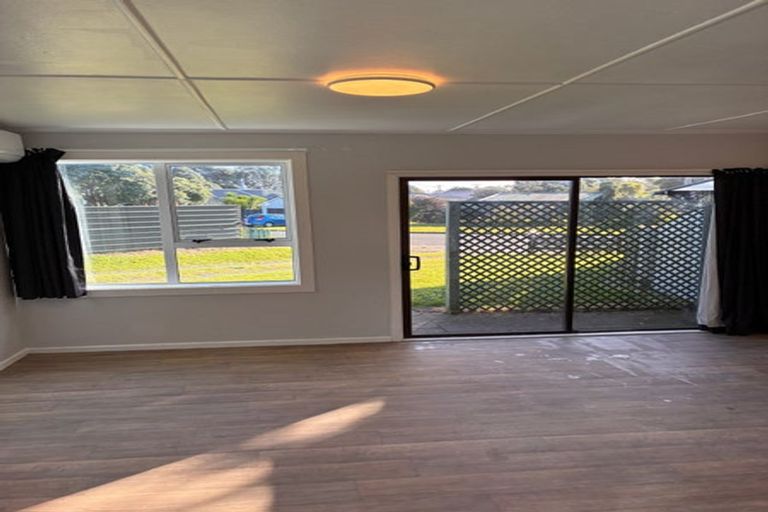 Photo of property in 38b Rangiora Street, Castlecliff, Whanganui, 4501