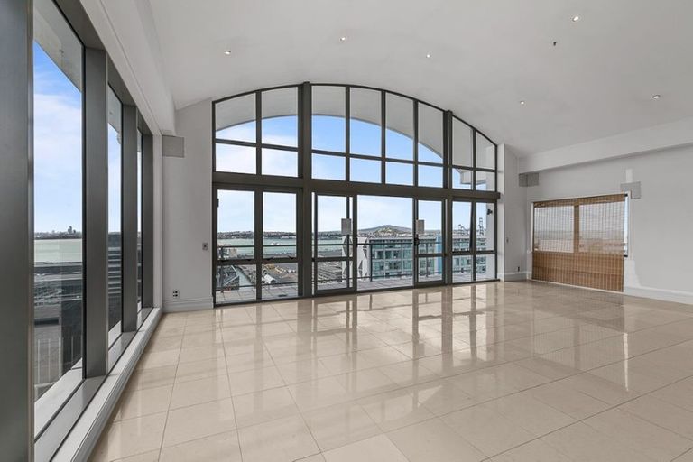 Photo of property in Tower Hill Apartments, 15f/1 Emily Place, Auckland Central, Auckland, 1010