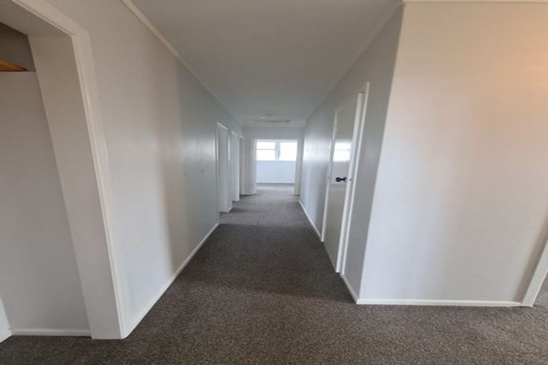 Photo of property in 35 Bedford Street, Cannons Creek, Porirua, 5024