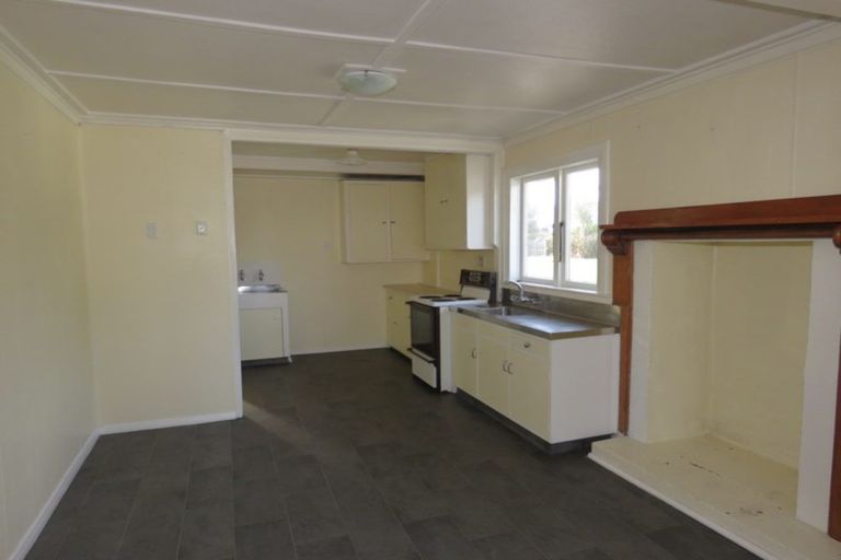 Photo of property in 67 Derby Street, Westport, 7825