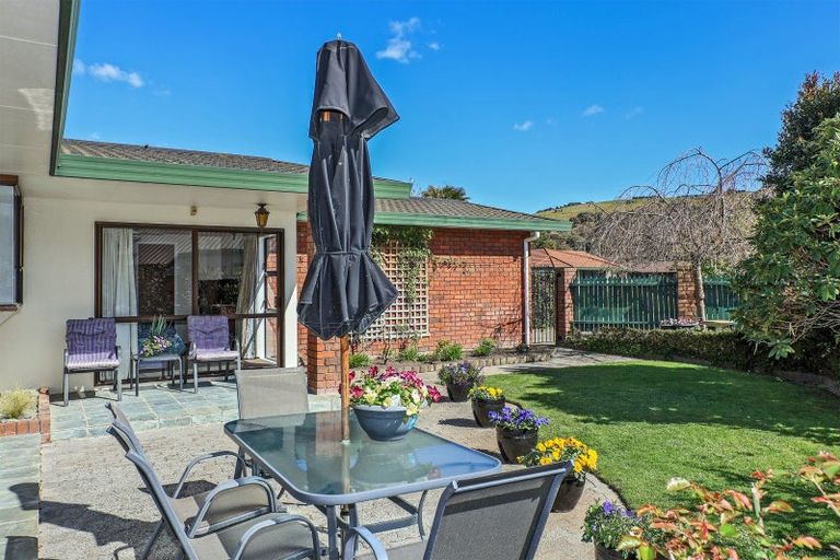 Photo of property in 9 Matthews Place, Taradale, Napier, 4112