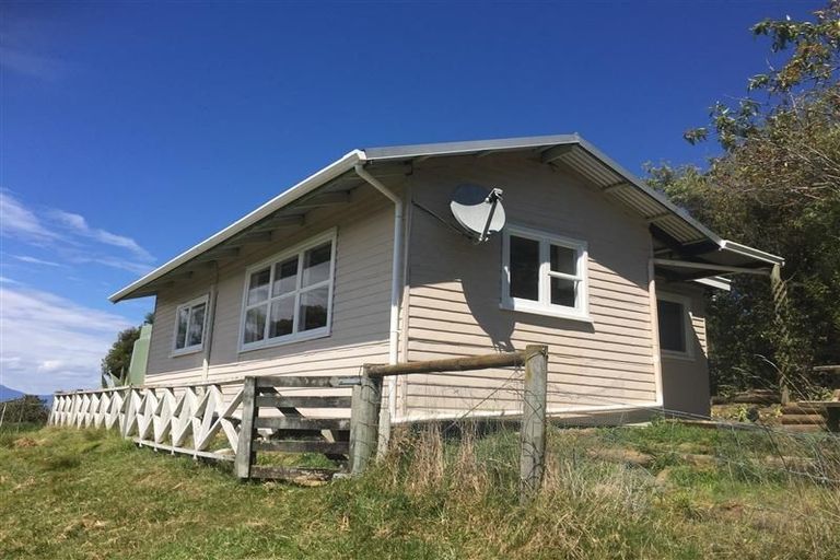 Photo of property in 204 Pomona Road, Ruby Bay, Upper Moutere, 7173