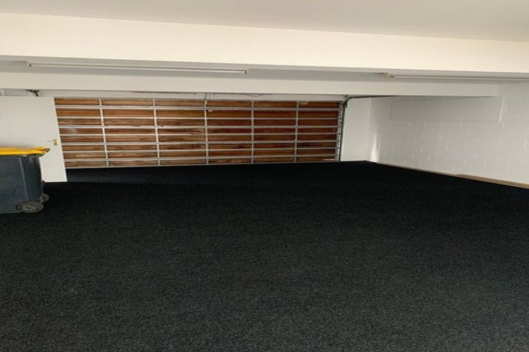 Photo of property in 5 Ledger Lane, Mount Pleasant, Christchurch, 8081