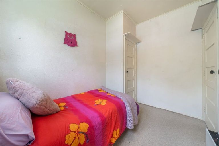 Photo of property in 3 Bush Street, Naenae, Lower Hutt, 5011