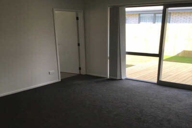 Photo of property in 15 Parton Road, Pukekohe, 2120