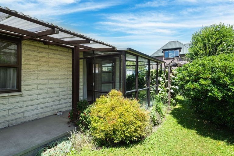 Photo of property in 17 Wakelin Place, Redwood, Christchurch, 8051