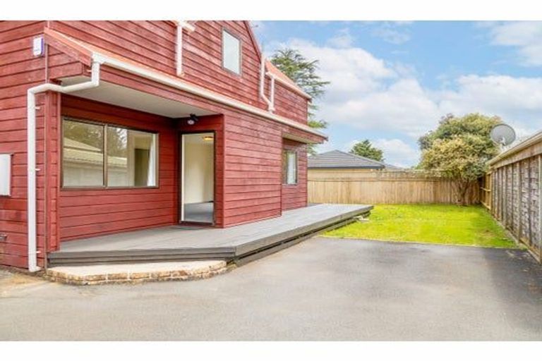 Photo of property in 3/54 Swanson Road, Henderson, Auckland, 0610