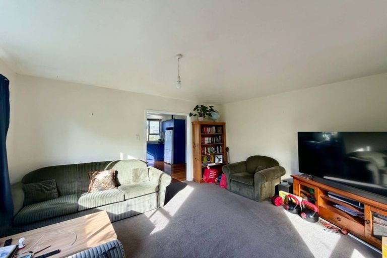 Photo of property in 74 Parris Street, Waitara, 4320