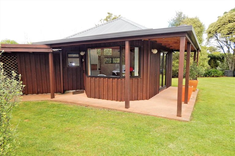 Photo of property in 17 Kendall Road, Kerikeri, 0230