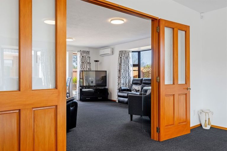 Photo of property in 14 Addison Place, Halswell, Christchurch, 8025