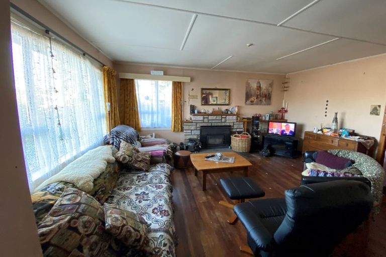 Photo of property in 23 Paritutu Road, Spotswood, New Plymouth, 4310