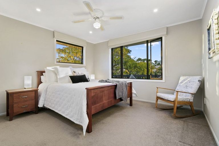 Photo of property in 6 May Avenue, Te Atatu South, Auckland, 0610