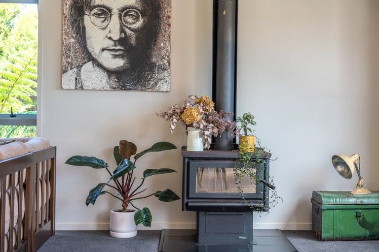 Photo of property in 12 Makora Avenue, Oneroa, Waiheke Island, 1081