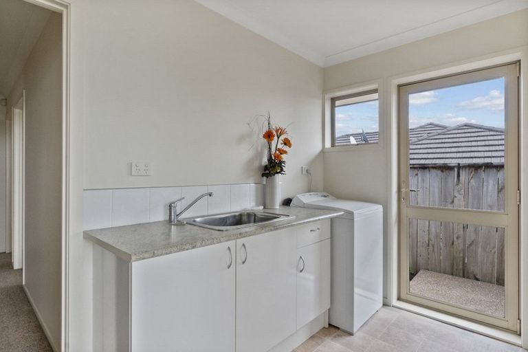 Photo of property in 104 Rototuna Road, Rototuna, Hamilton, 3210