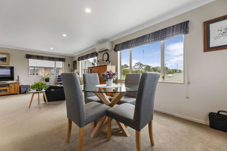 Photo of property in 4 Leven Street, South Hill, Oamaru, 9400