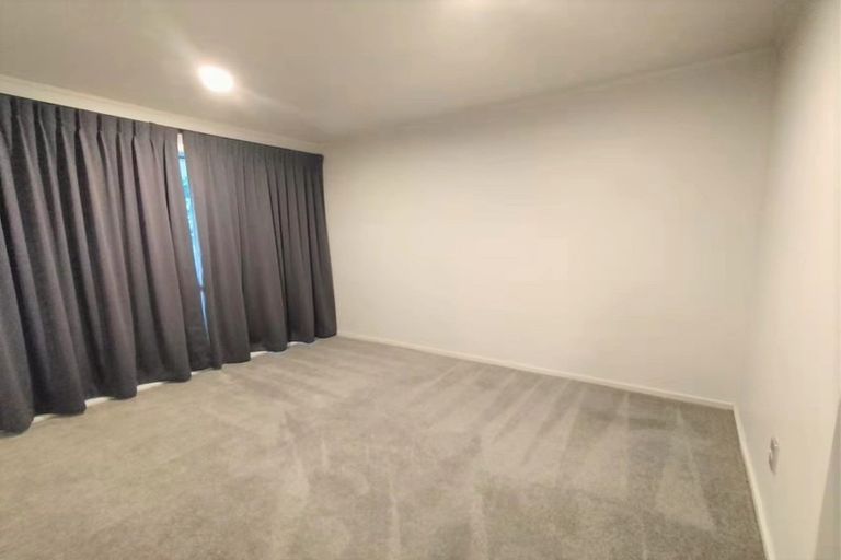Photo of property in 17 Cosy Place, Howick, Auckland, 2014