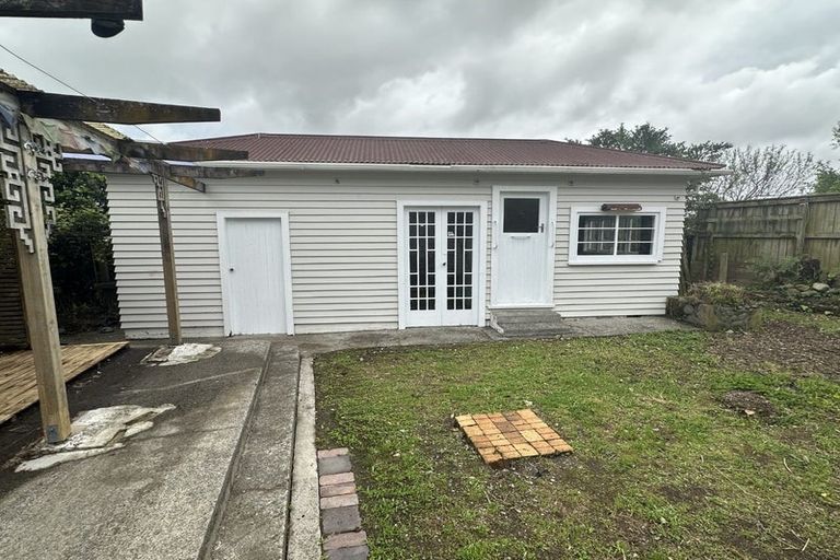 Photo of property in 9 Liverpool Street, Levin, 5510