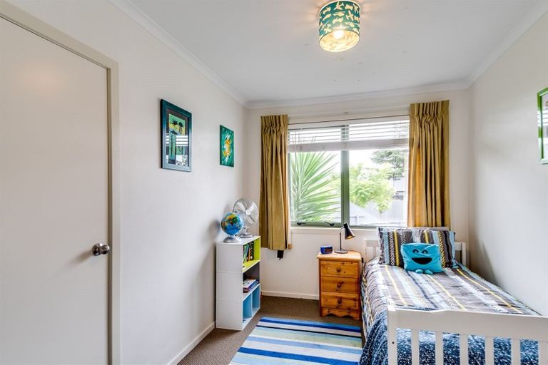 Photo of property in 6 O'dowd Road, Taradale, Napier, 4112