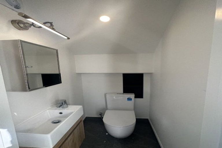 Photo of property in 8b Agathis Avenue, Mairangi Bay, Auckland, 0630