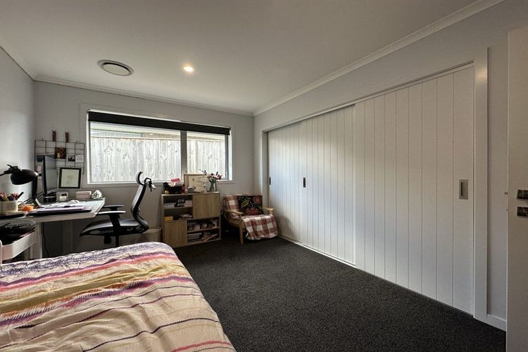 Photo of property in 190 Pacific Drive, Fitzherbert, Palmerston North, 4410