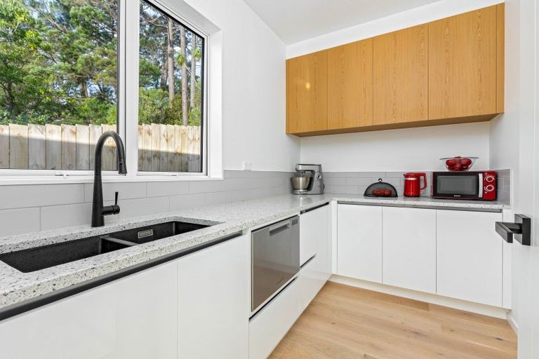 Photo of property in 29a Kimberly Grove, Greenhithe, Auckland, 0632