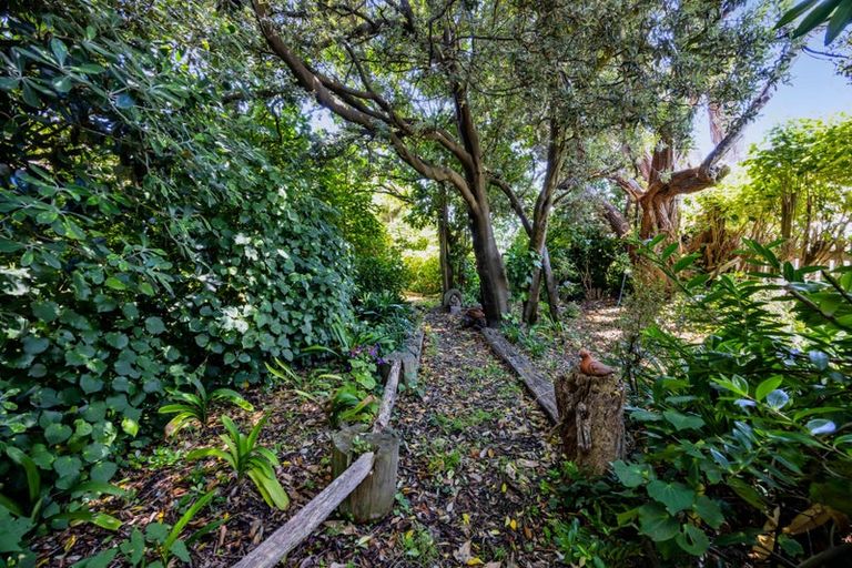 Photo of property in 207 Egmont Street, Patea, 4520