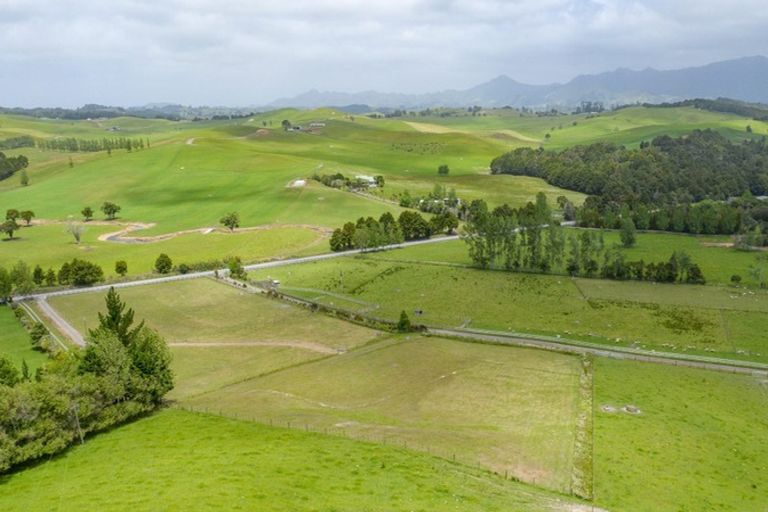 Photo of property in 132 Carruth Road, Papatoetoe, Auckland, 2025