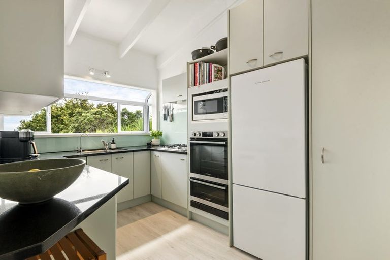 Photo of property in 7 Hume Drive, Hillcrest, Auckland, 0627