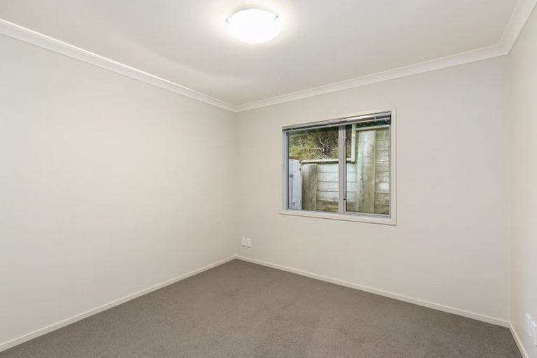 Photo of property in 12 Ted Gilberd Place, Newlands, Wellington, 6037