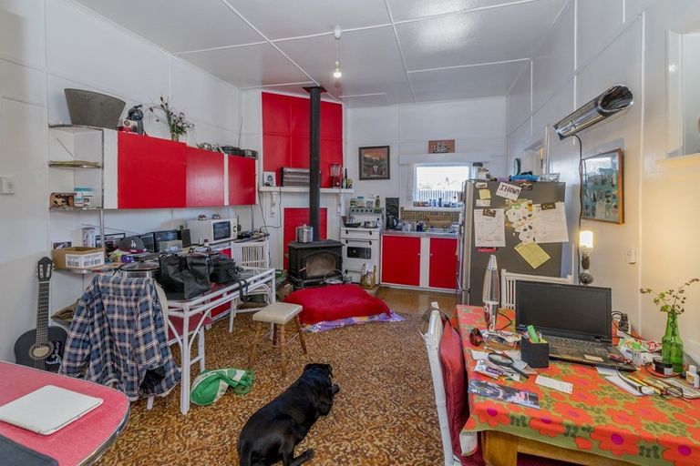 Photo of property in 16 Stout Street, Shannon, 4821