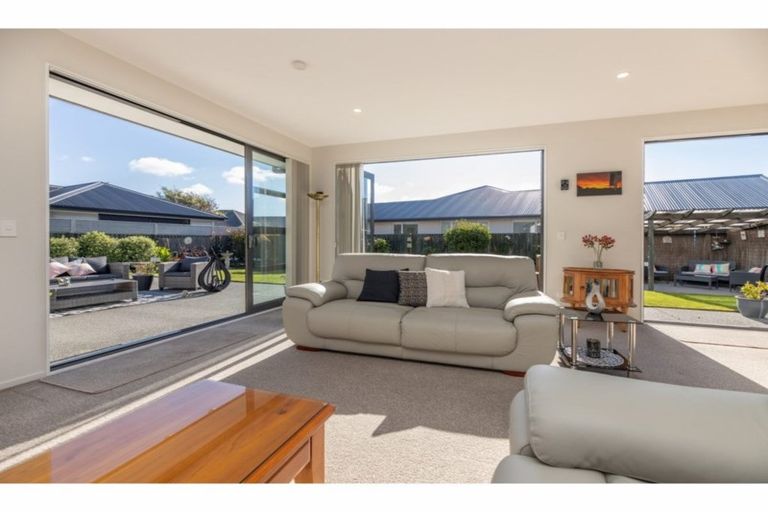 Photo of property in 5 Kestrel Place, Woolston, Christchurch, 8023