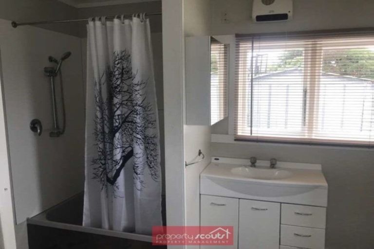 Photo of property in 189 Macandrew Road, South Dunedin, Dunedin, 9012