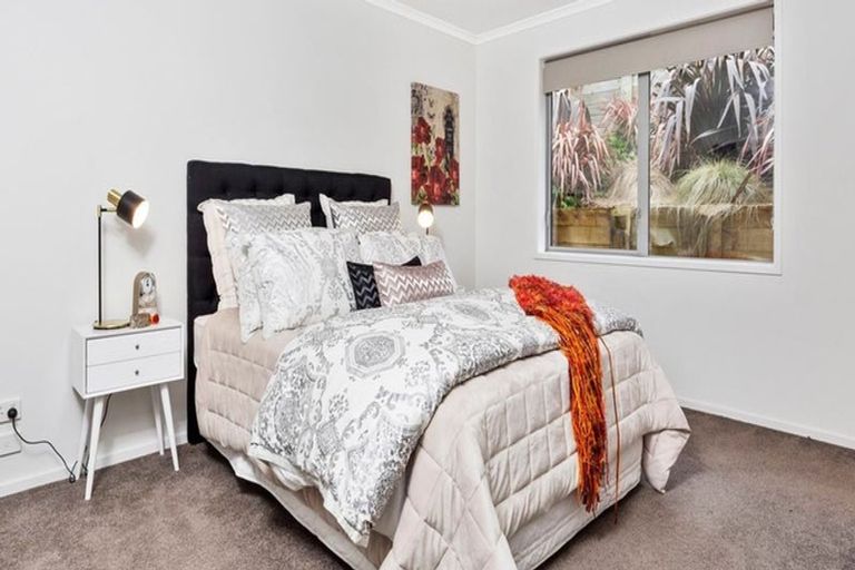 Photo of property in 4 Mcneish Place, Pokeno, 2402