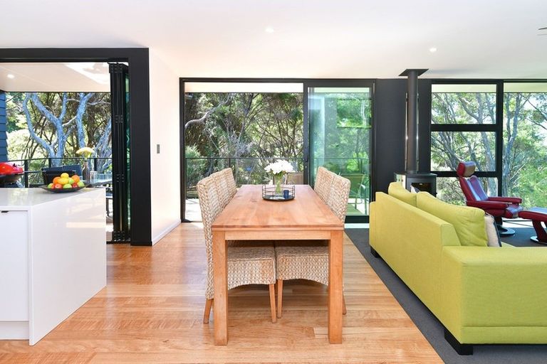 Photo of property in 31g Cochrane Avenue, Arkles Bay, Whangaparaoa, 0932