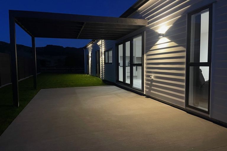 Photo of property in 62 Mataikokako Loop, Kawakawa Bay, 2585