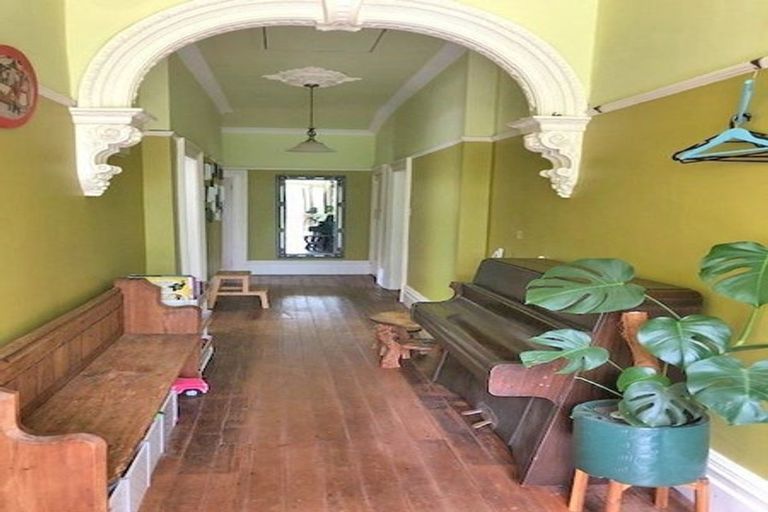 Photo of property in 16 Gordon Street, Southbridge, 7602