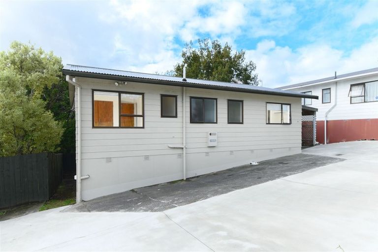 Photo of property in 2/38 Leo Street, Glen Eden, Auckland, 0602