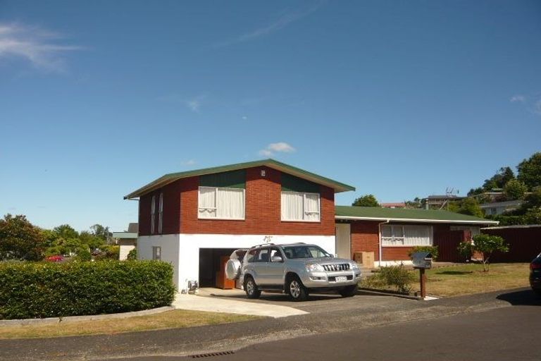 Photo of property in 1 Kenilworth Place, Dinsdale, Hamilton, 3204