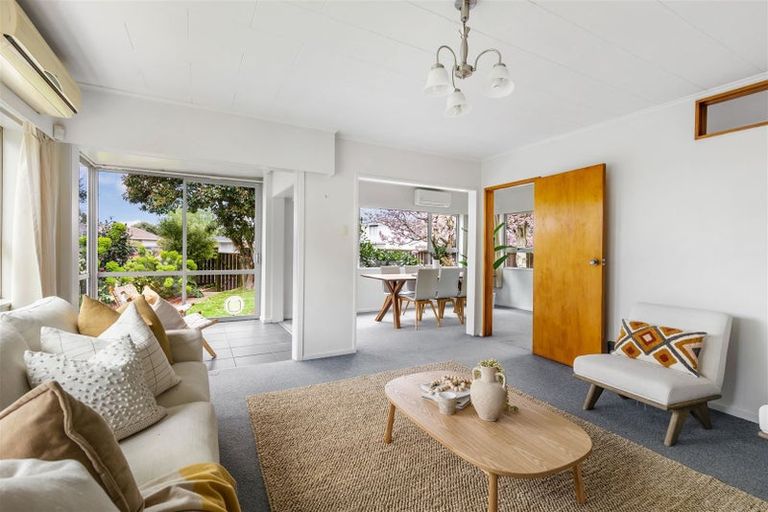 Photo of property in 35 Bucknell Street, Sockburn, Christchurch, 8042