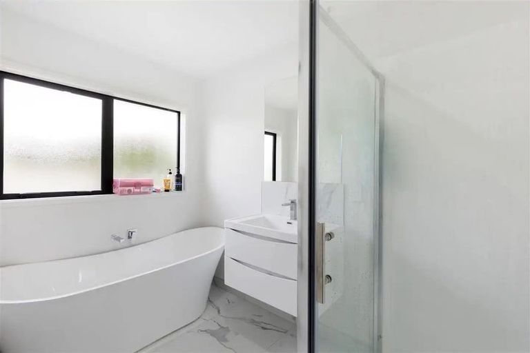 Photo of property in 23 Clonbunny Close, Rolleston, 7614