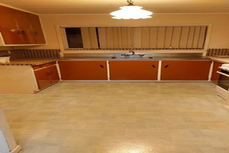 Photo of property in 2/100 Cargill Street, Papakura, 2110