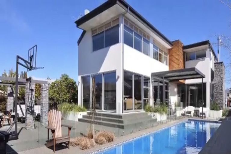 Photo of property in 20 Queens Avenue, Merivale, Christchurch, 8014