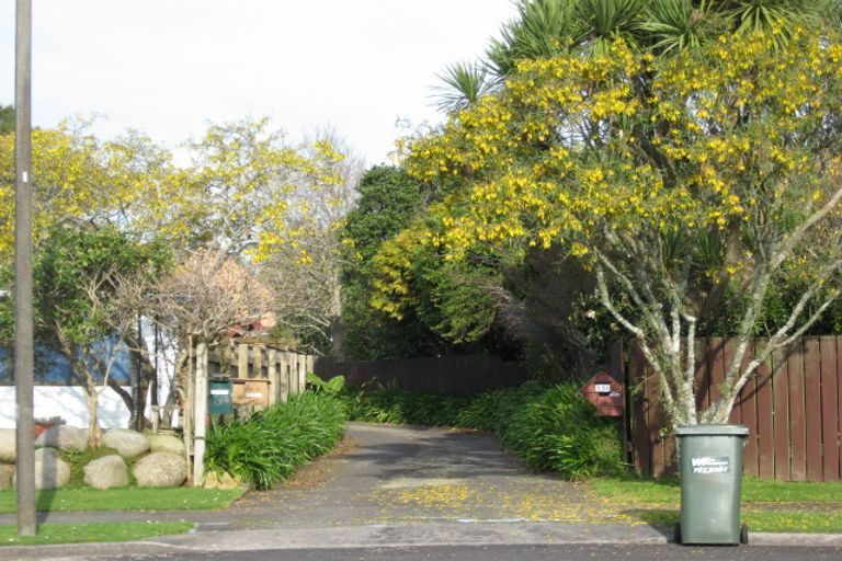 Photo of property in 13b Argyle Place, Highlands Park, New Plymouth, 4312