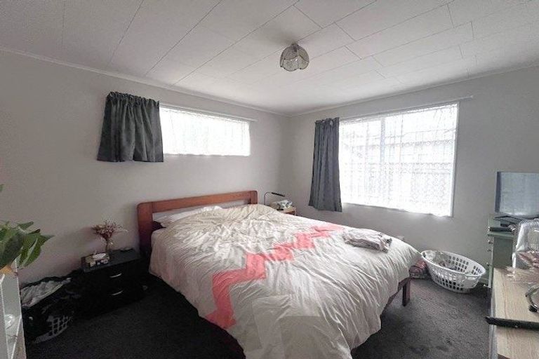 Photo of property in 2/122 William Street, Petone, Lower Hutt, 5012