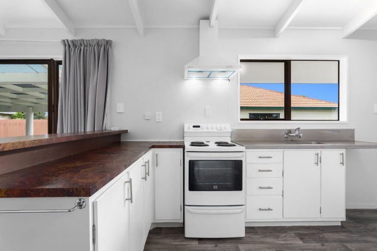 Photo of property in 1 Edgewater Grove, Whakatane, 3120