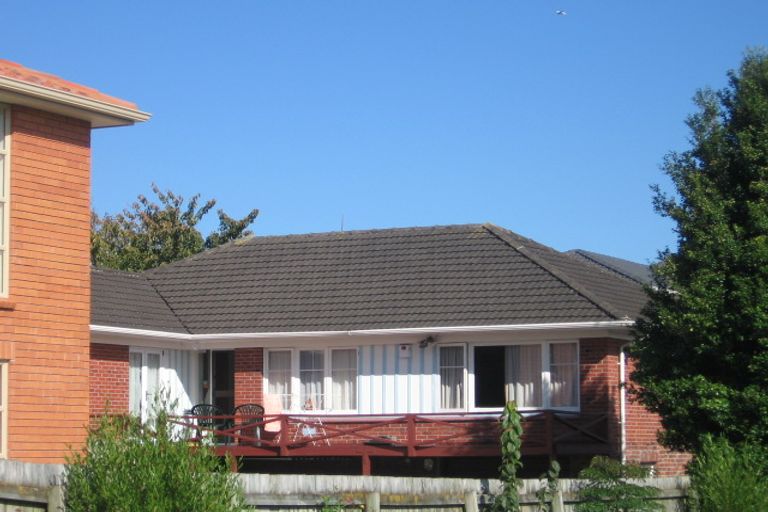 Photo of property in 16a Cambourne Road, Papatoetoe, Auckland, 2025