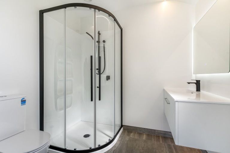 Photo of property in 33 Home Street, Winton, 9720