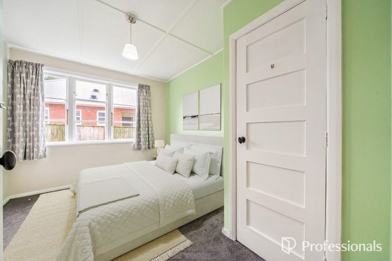 Photo of property in 45 Molesworth Street, Taita, Lower Hutt, 5011